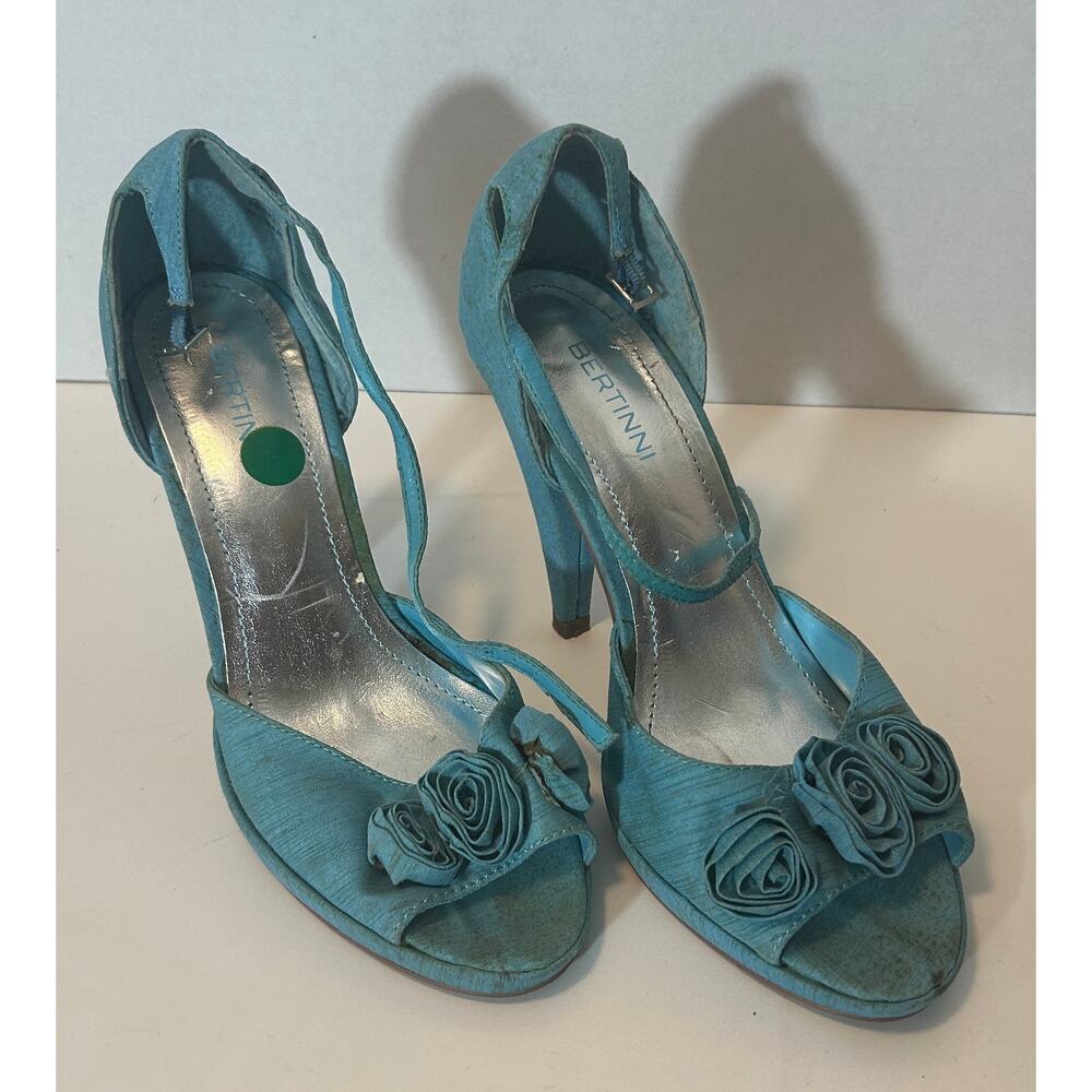 Bertinni Blue Satin Peep-Toe Heels with Floral Detail Size 9